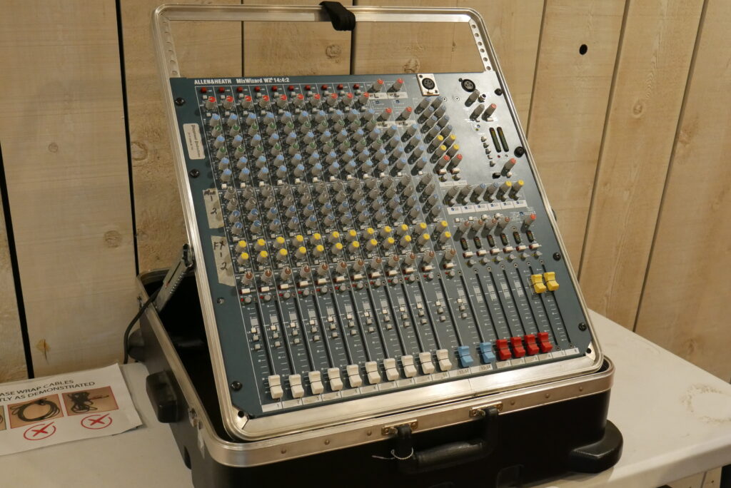 Allen & Heath Mix Wiz3 mixer
