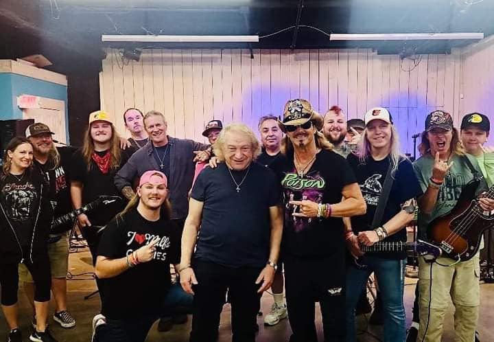 Lou Gramm with Bret Michaels, band & crew
